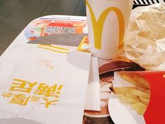 -麦当劳(宝山大厦店)