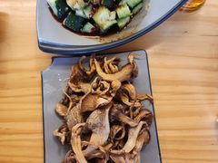 -勺子米线·云南传统小吃市集(四方街店)