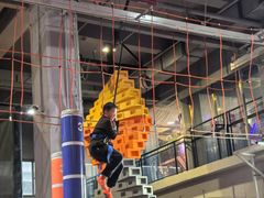 -嗨翻Hi-Fun竞技主题乐园·蹦床亲子生日轰趴(国光1937店)