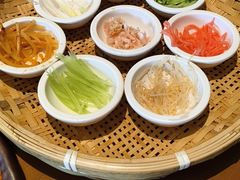 -包整·丝娃娃(一览甲秀楼风景店)