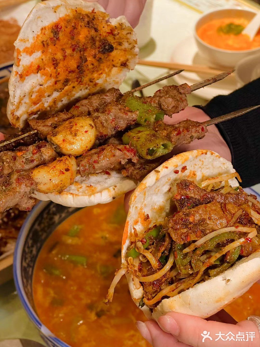 一定要带朋友来这家美食集合店，太赞了！