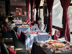 -弦月窗LUNETTE BY AMANDA(复兴路店)