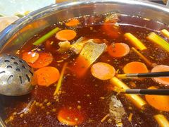 -肖肖酸萝卜鱼火锅(总店)
