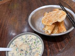 咸豆浆-弄堂咪道-饭香·面香·馄饨香(钦州北路田尚坊店)