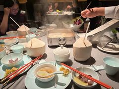 -左庭右院鲜牛肉火锅黑金店(陆家嘴中心店)