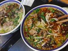 -云阿蛮云南生烫牛肉米线(奉贤路店)