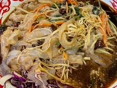 -闯关东东北农家菜(崂山石老人店)