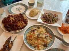 -汗腾格里·风味餐厅(新疆驻京办店)