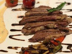 -HIHE Bistro·Oyster Bar(华熙live店)