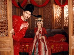 -芭莎视觉婚纱摄影(花溪店)