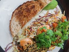 烤三文鱼沙拉-O'mills Sourdough Bakery&Bistro(永嘉路店)