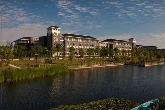 上海海洋大学(临港校区)-"临港五子之一【漂亮小姐姐最多的地方】[吐.