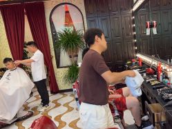 -东方先生国潮男士理发馆