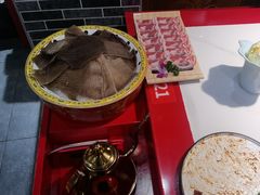 -欠火锅·水牛毛肚·团建聚餐·生日宴(何山路店)