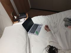 -柏曼酒店(广州天河体育中心林和西地铁站店)