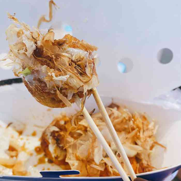 日の船章鱼小丸子(翔龙天地店)-"发现人来人往的都拿着蓝色日の船家的