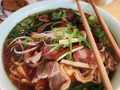 -镇南锅盖面馆(解放路店)