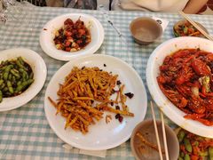 -捌贰虾蟹·江湖菜馆(江汉路店)