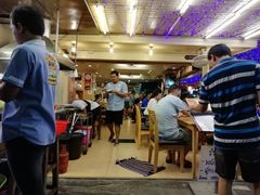 -J Daeng Seafood