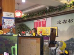 -老码头黑皮肘子锅包肉熏酱水饺(文政街店)