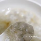 今日闪光灯下的亮仔♡