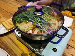 部队年糕鸡肉火锅-花腰餐吧Bistro烧烤 傣味(传媒大学店)