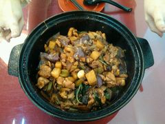 -重庆鸡公煲(三八山珍美食城店中店)