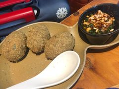 -野山舂·贵州现舂酸汤火锅(鸿通城店)