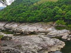 -燕子河大峡谷天坑仙境