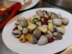 -胡须佬鸡煲四季火锅店(石厦西村直营店)