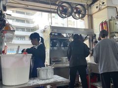 -后街女孩肠粉店