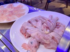 吃稻谷文昌鸡-千岛蚝高压锅生蚝·人参火锅(白云万达店)