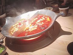 -湊湊火锅·茶憩(杭州湖滨银泰in77店)