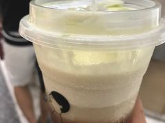金凤茶王-喜茶(上海正大广场店)