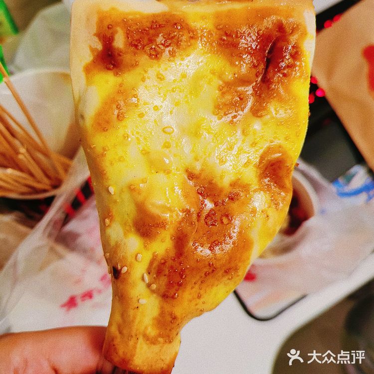 位于江汉路的『骆驼大叔羊排烤包子』