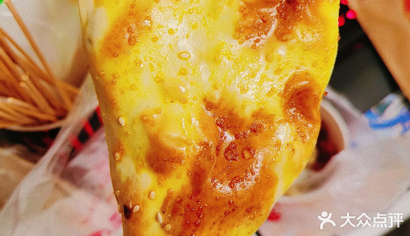 位于江汉路的『骆驼大叔羊排烤包子』