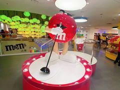 -m豆巧克力世界(上海世茂广场店)