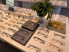 -罗伯特眼镜·蔡司官方授权(前海桂湾店)