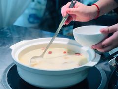 胡椒丹麦猪肚鸡锅-湯系餐室(苏宁广场店)