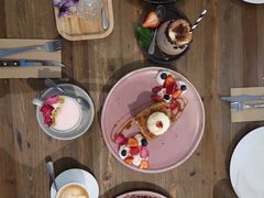 -FLOVIE FLORIST CAFE