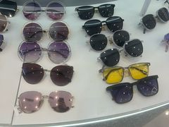 -卡罗林蔡司授权门店(南京东路店)