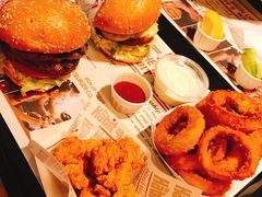 -The Habit Burger Grill 哈比特汉堡(复兴soho店)