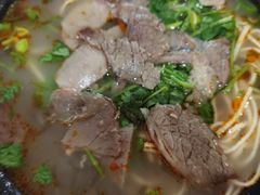牛肉粉丝汤-牛煎里牛肉煎包淮南牛肉汤(广东路店)