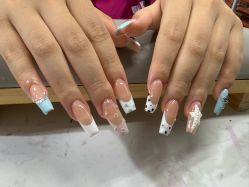 -瞧·享轻奢美甲美睫