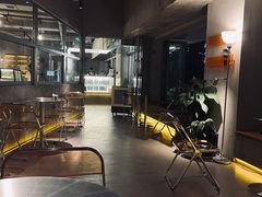 -三勾JJJ Burger&Coffee(梅溪湖店)