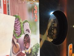 呷哺呷哺(世茂百货店)-呷哺呷哺(世贸.工三店)