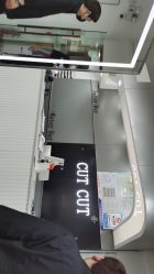 -CUT CUT Hair Salon