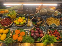 -楠小云·云南鲜菌·鲜牛自助火锅(九眼桥店)