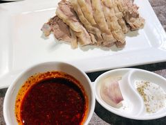 手抓羊肉半斤-贯贯吉·清真餐厅(浙江中路店)