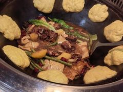 -哈尔滨烧烤·山河村铁锅炖(交大店)